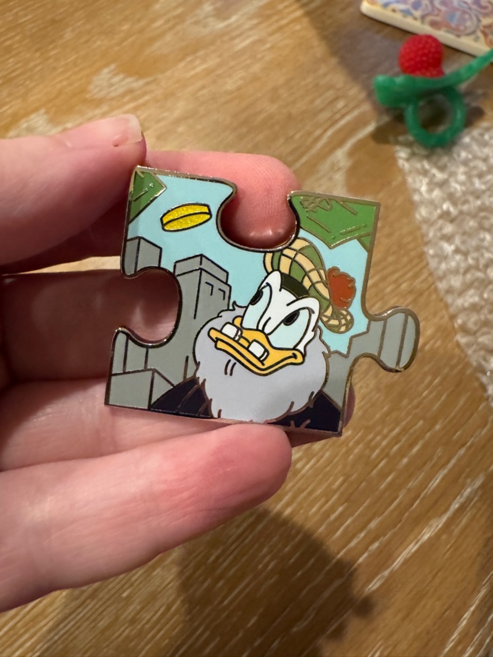 Disney Parks Duck Tales Character Connection Puzzle LE 900 Pin Flintheart